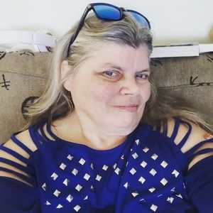 Meet your Posher, Charleen